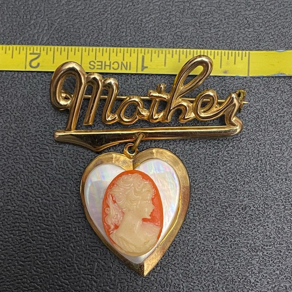 Vintage MOTHER Brooch Sweetheart Dangling Heart Locket Cameo Mother Of Pearl Pin - Picture 13 of 16
